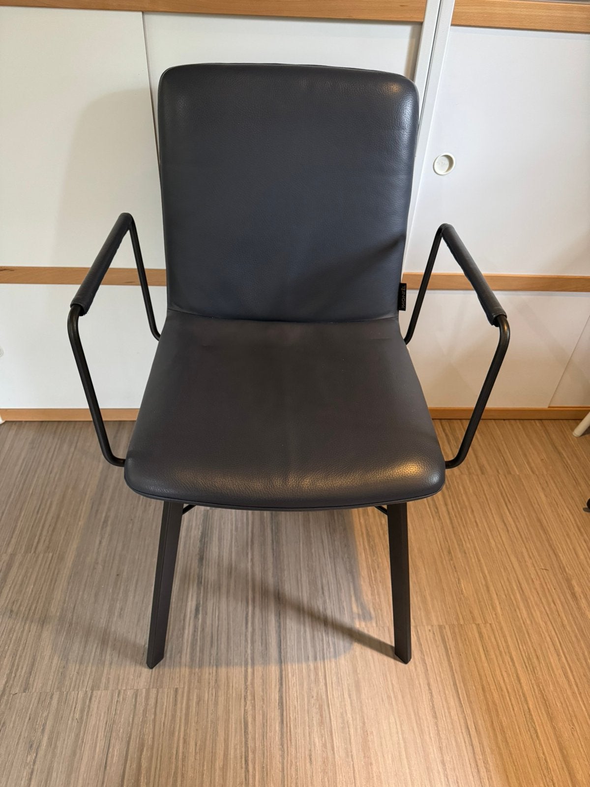 2 blauw leren eetkamerstoelen van Montel, Ophalen, Zo goed als nieuw, Blauw, Twee