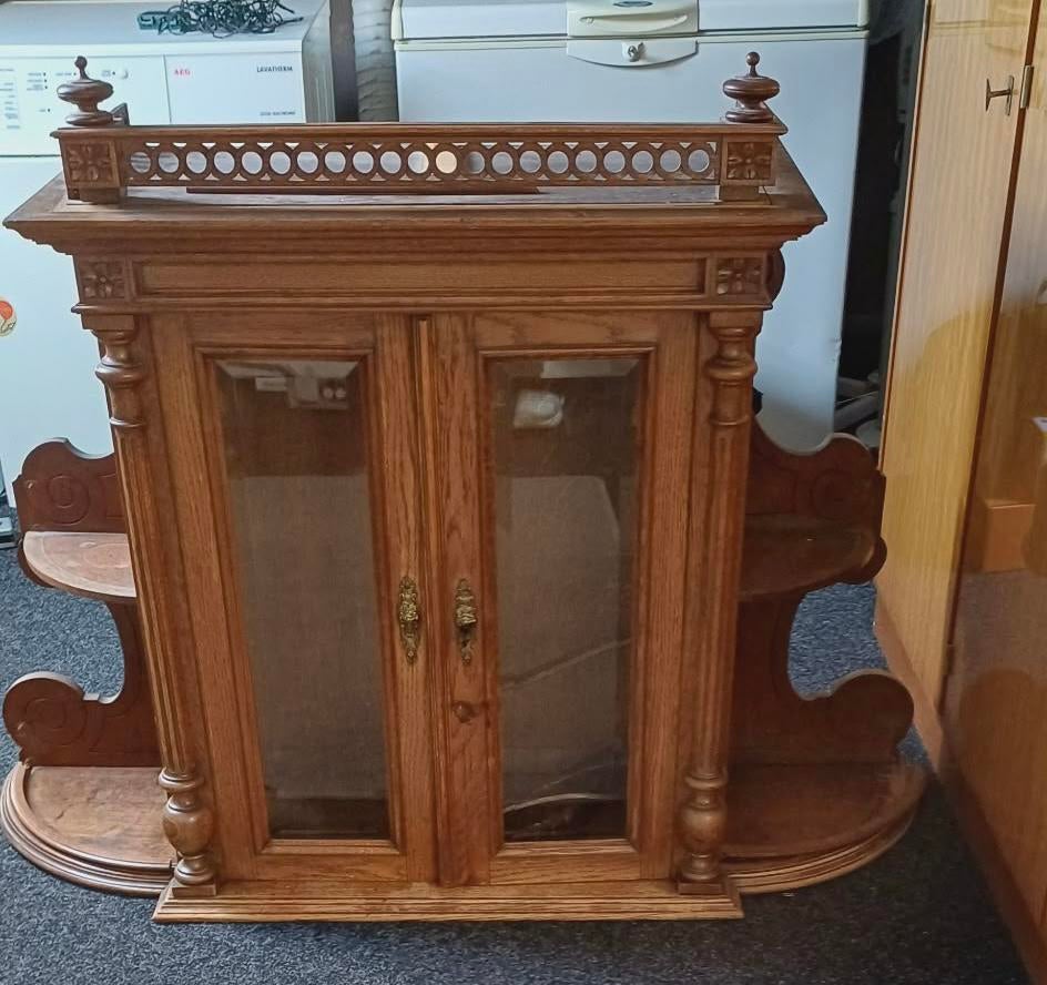 Antieke kast (bovenkast), Antiek en Kunst, Ophalen
