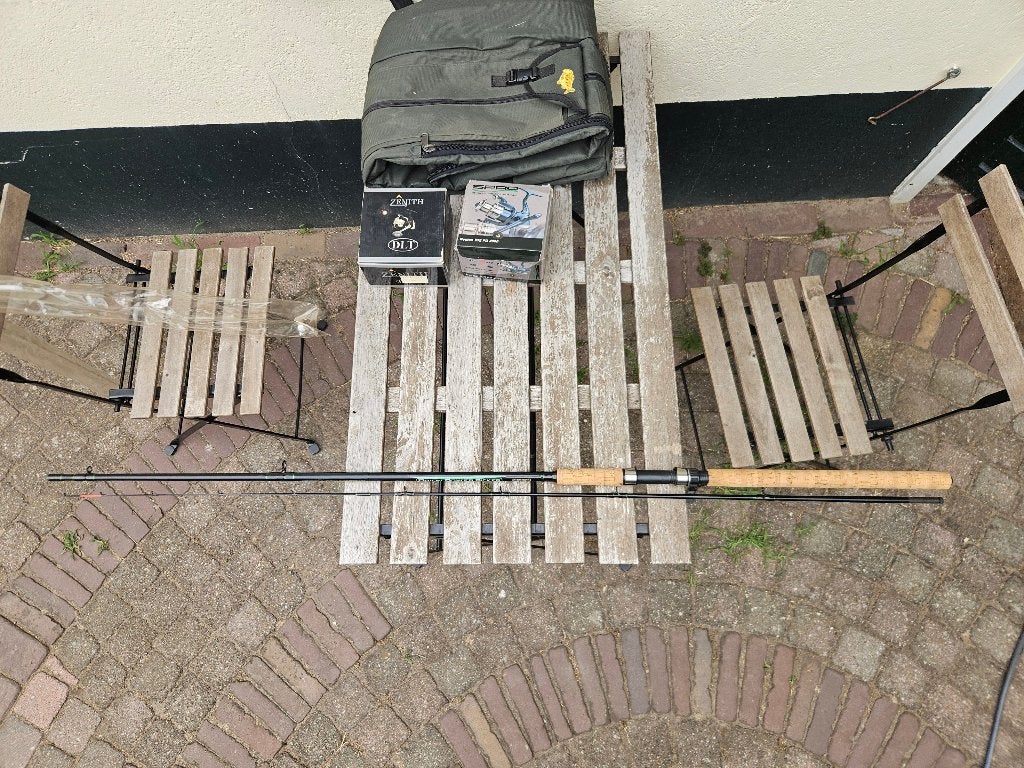 Gratis hengel en visspullen, Watersport en Boten, Ophalen, Gebruikt, Werphengel