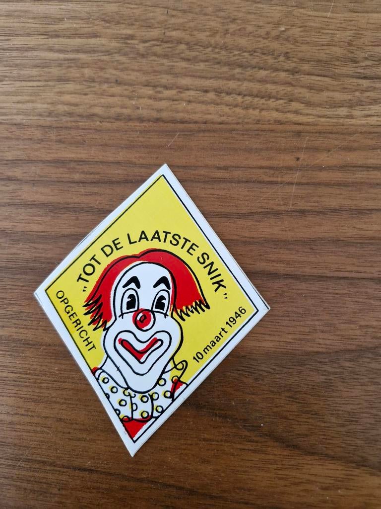 7046 Vintage sticker "Tot de Laatste Snik" - Clown, Verzamelen, Ophalen of Verzenden, Gebruikt