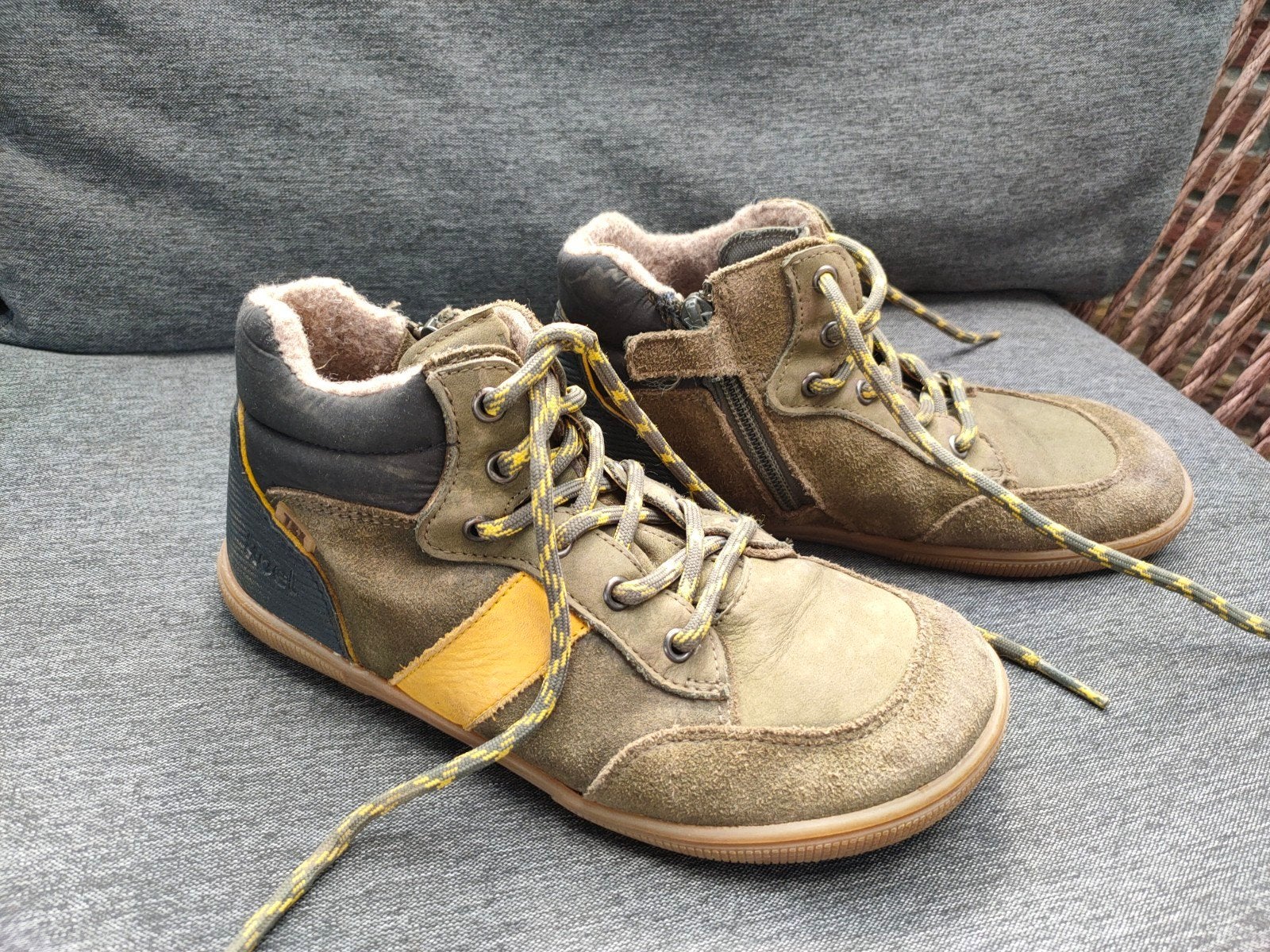 KOEL barefoot Skate schoenen - Maat 35, Gebruikt, Schoenen, Ophalen of Verzenden, KOEL barefoot