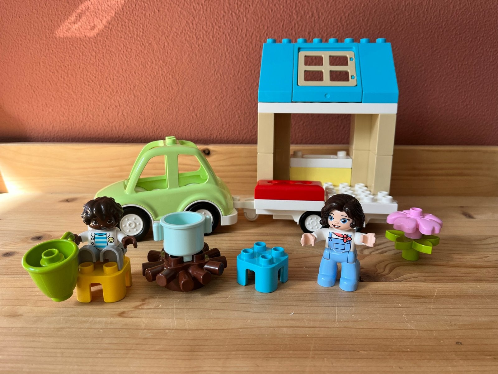 LEGO Duplo caravan met auto, Ophalen of Verzenden, Zo goed als nieuw, Overige merken