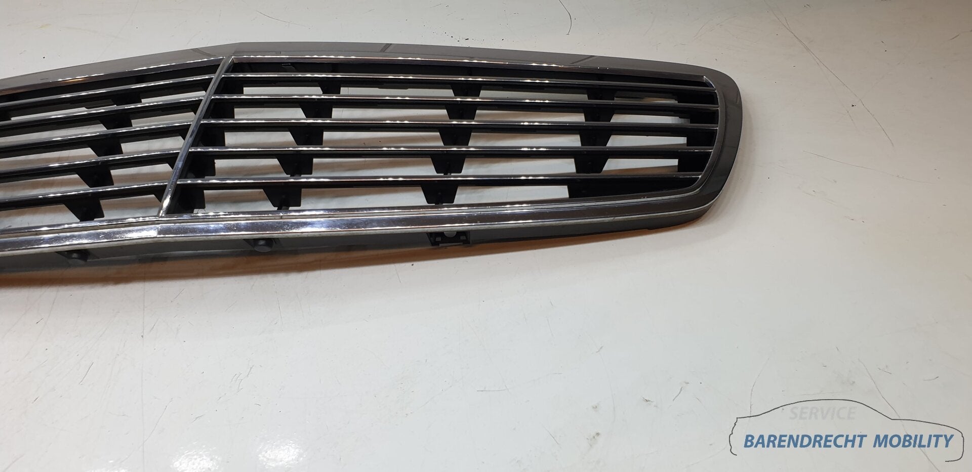 Grille Mercedes W211 S211 E Klasse avantgarde A2118800583 or, Gebruikt, Mercedes-Benz AG, Mercedes-Benz, Ophalen of Verzenden