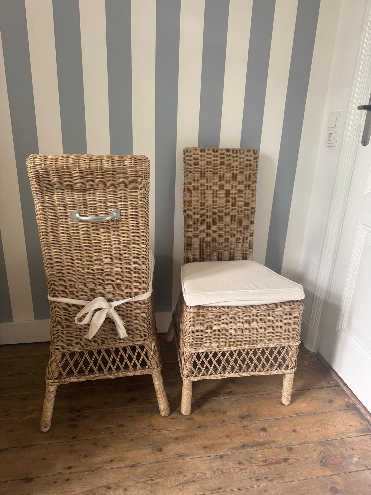 Set van 2 Riviera Maison eetkamer rotan stoelen met kussens, Ophalen, Gebruikt, Twee, Overige kleuren