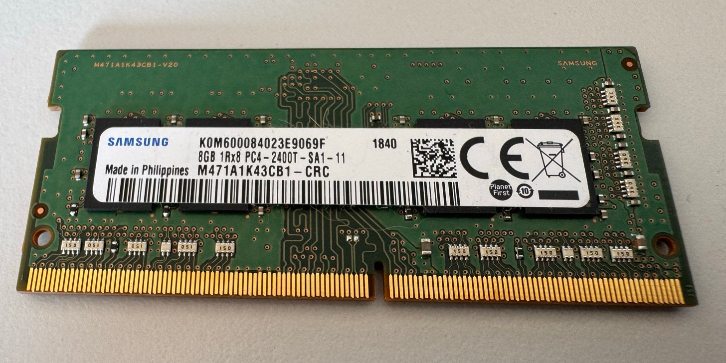Samsung 8GB DDR4 RAM PC4-2400T Laptop Geheugen, Computers en Software, Gebruikt, DDR4, 8 GB, Ophalen of Verzenden