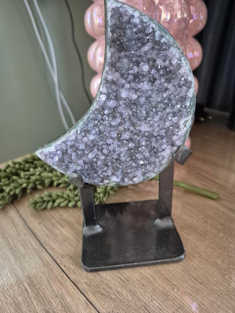 Amethist maan, Verzamelen, Mineralen en Fossielen, Ophalen of Verzenden