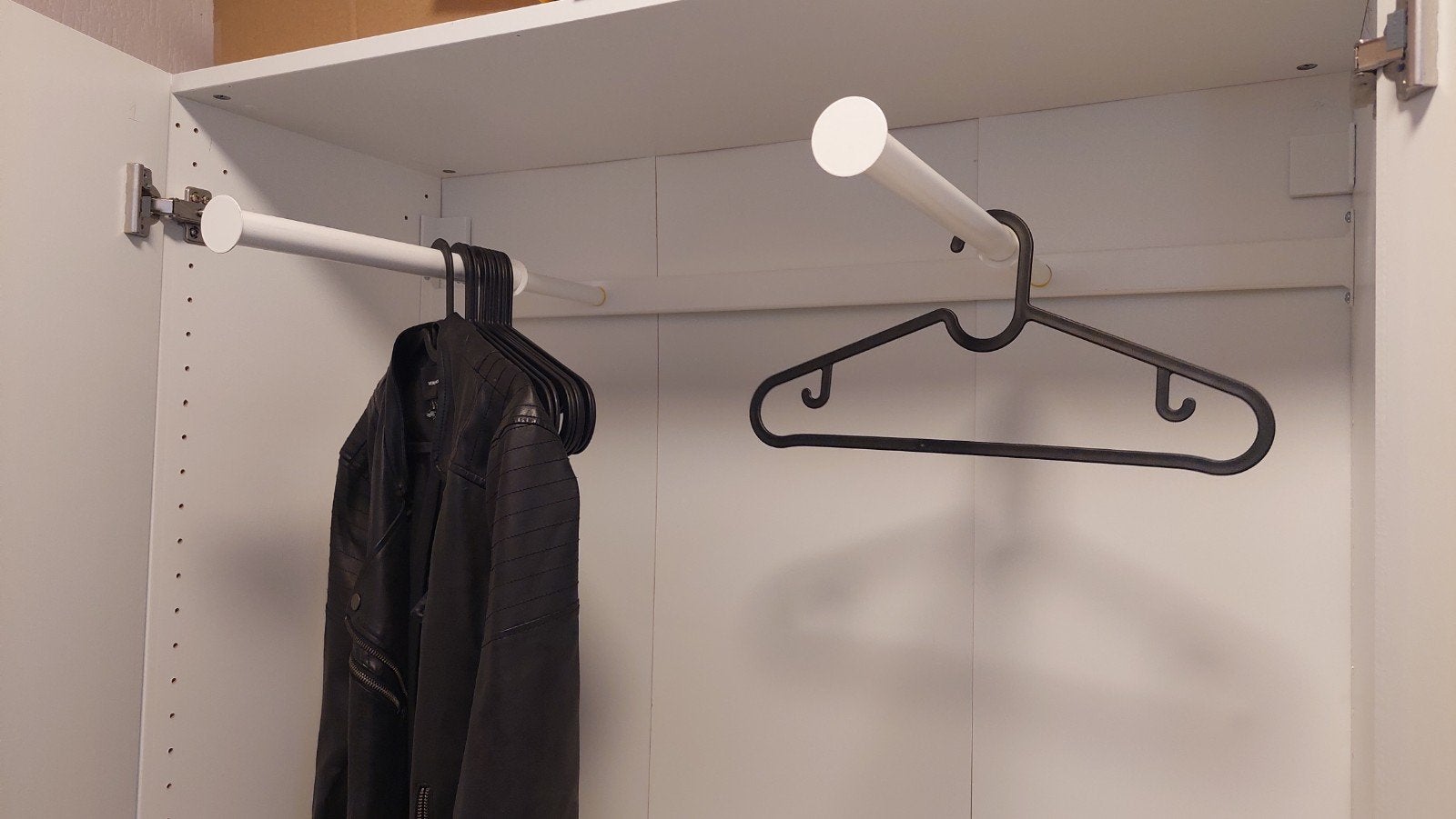 Ikea Komplement uittrekbare kledingroede, Huis en Inrichting, Zo goed als nieuw, Minder dan 100 cm, Hout, Ophalen