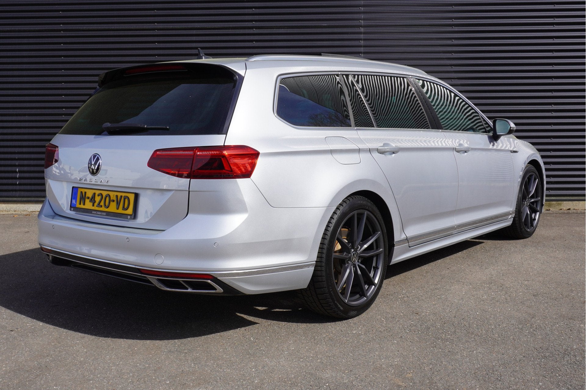 Volkswagen Passat Variant 1.5 TSI Automaat R-Line Panoramada, Auto's, Volkswagen, 730 kg, Euro 6, 4 cilinders, 150 pk