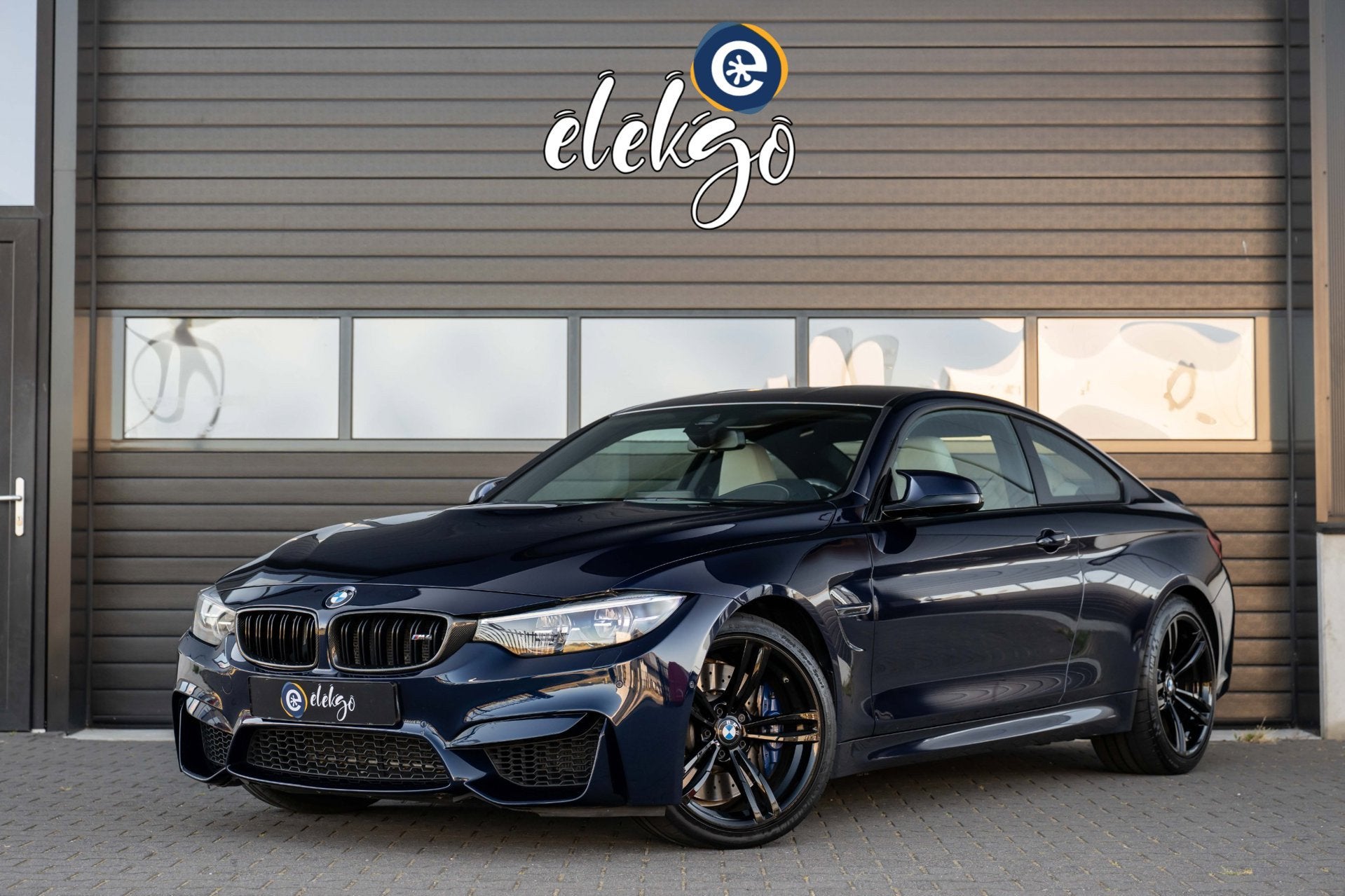 BMW M4 Coupe F82 LCI Carbon|HuD|Keyless|Harman-Kardon|360|, Auto's, BMW, Automaat, Achterwielaandrijving, Leder, Geïmporteerd