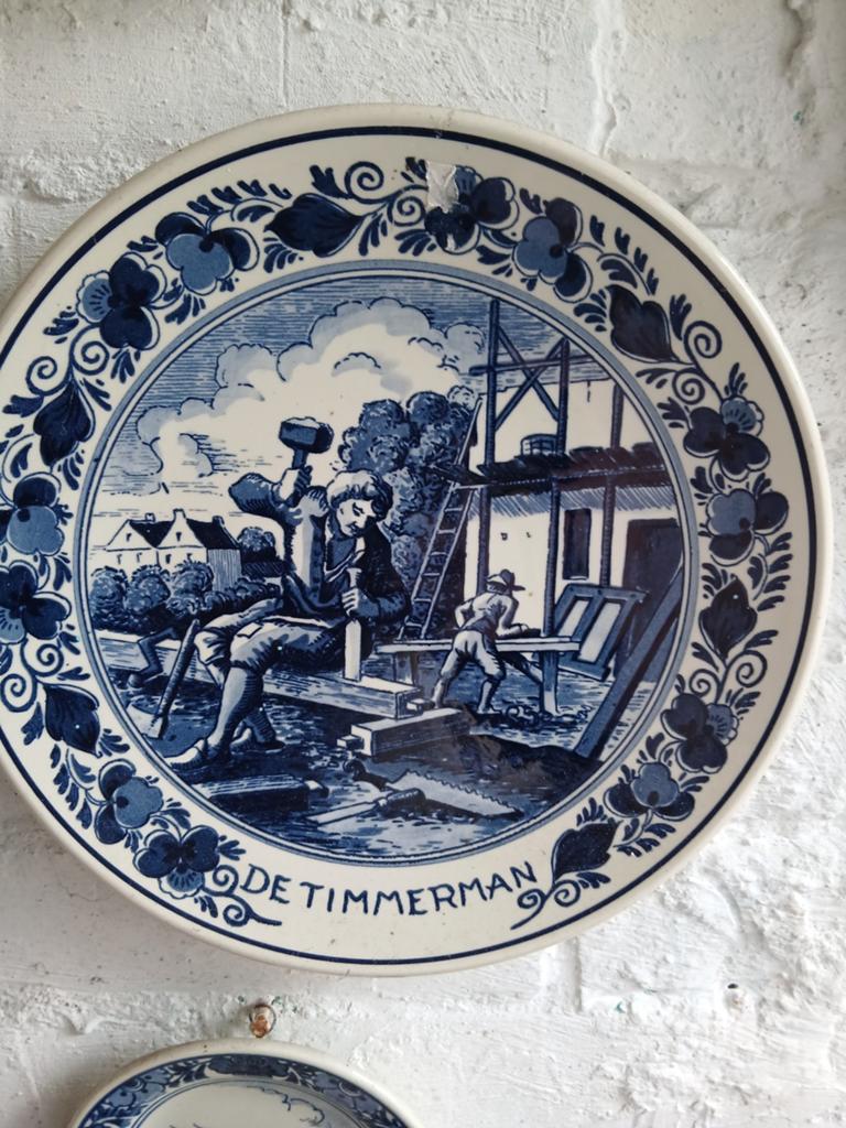 Delfts Blauw sierbord 'De Timmerman', Ophalen of Verzenden