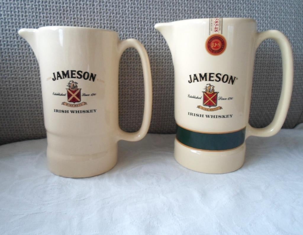 2 Verschillende Jameson Irish Whiskey kannen, Verzamelen, Ophalen of Verzenden, Zo goed als nieuw, Gebruiksvoorwerp