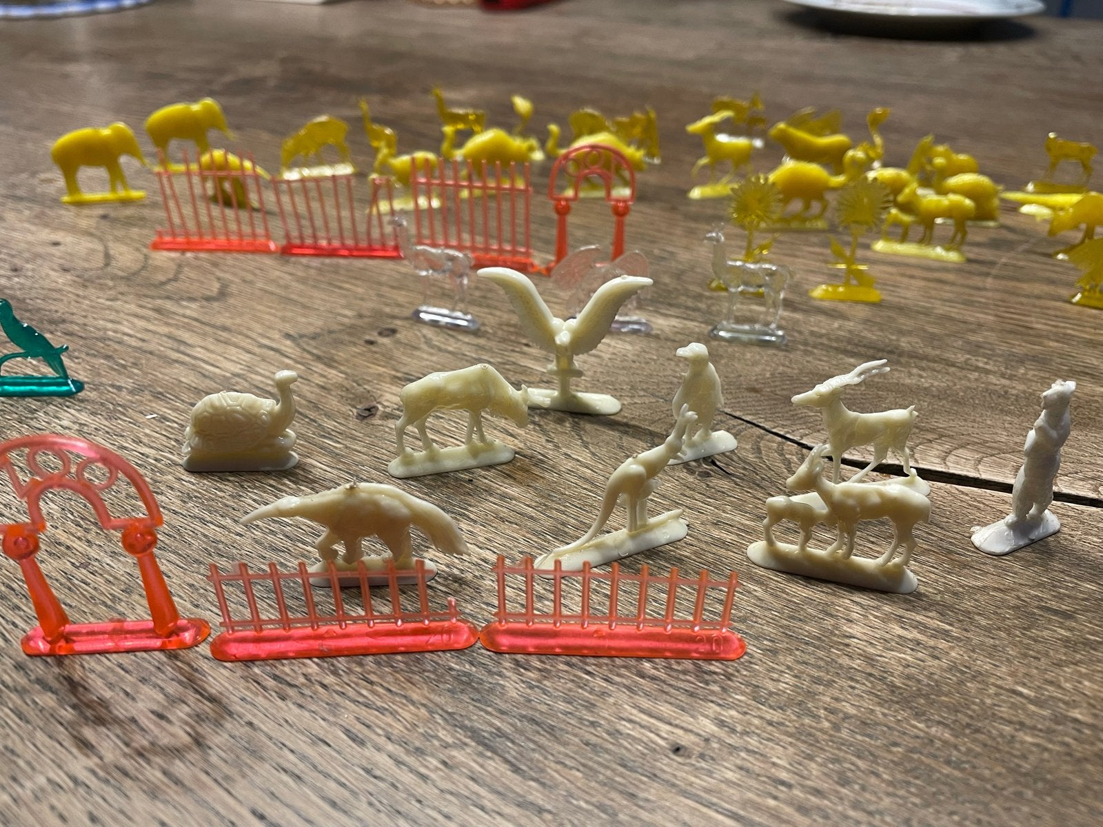 Vintage plastic dieren en hekjes speelgoed, Antiek en Kunst, Ophalen of Verzenden