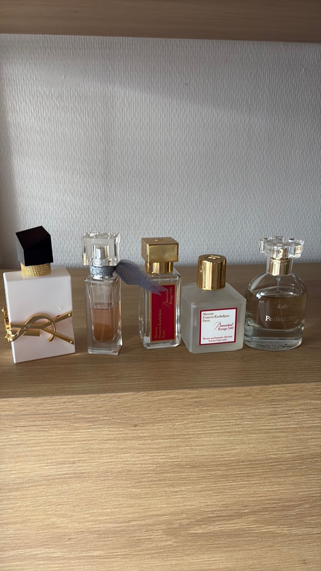 4 parfums oa de originele baccarath rouge, Ophalen of Verzenden, Zo goed als nieuw, Parfumfles