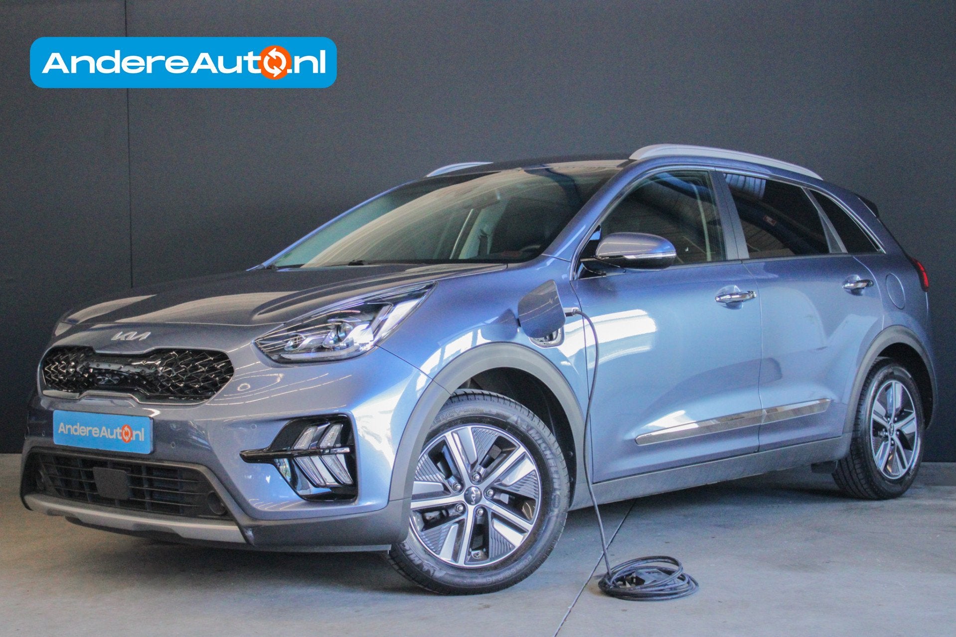 Kia Niro 1.6 GDi PHEV DynamicPlusLine |trekhaak|dealer onder, Auto's, Gebruikt, Zwart, Blauw, Leder en Stof