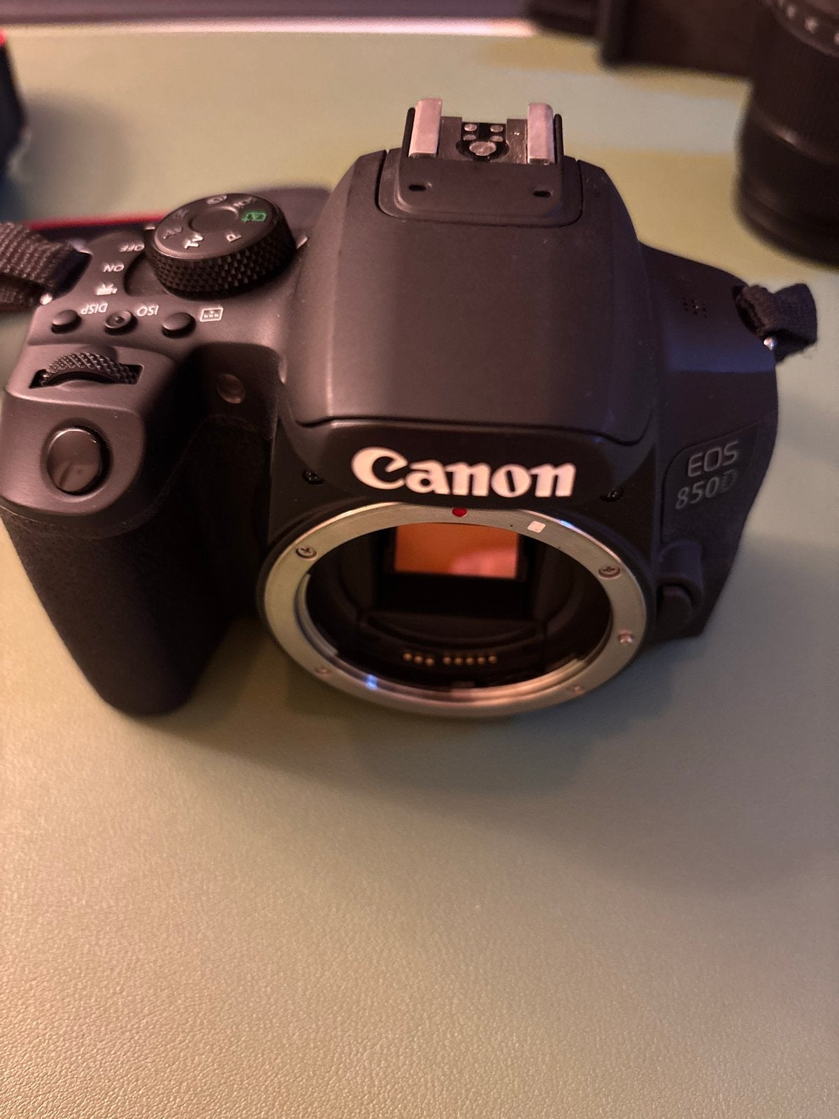 Canon EOS 850D Spiegelreflexcamera met EF-S 18-135mm lens, Ophalen, Spiegelreflex, Canon, Beeldstabilisatie