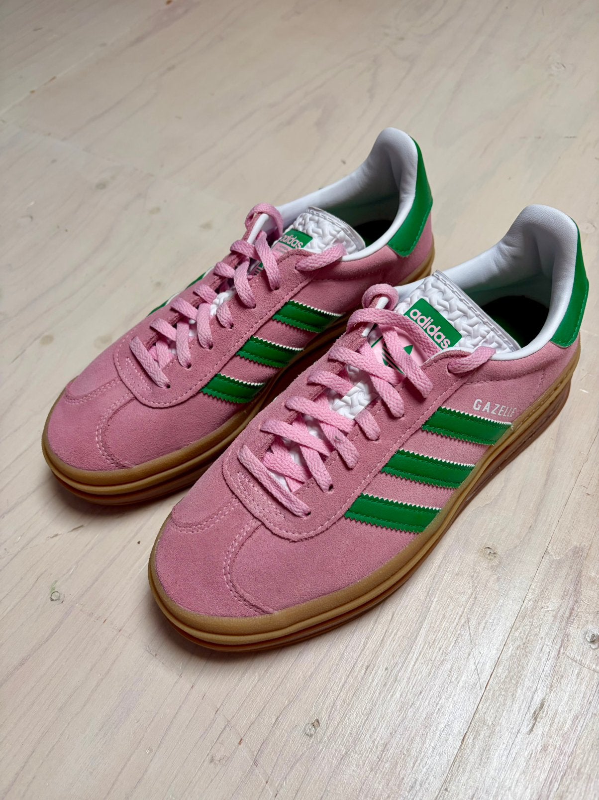 Adidas gazelle maat 38 2/3 nieuw, Wit, Nieuw, Ophalen of Verzenden, Sneakers of Gympen
