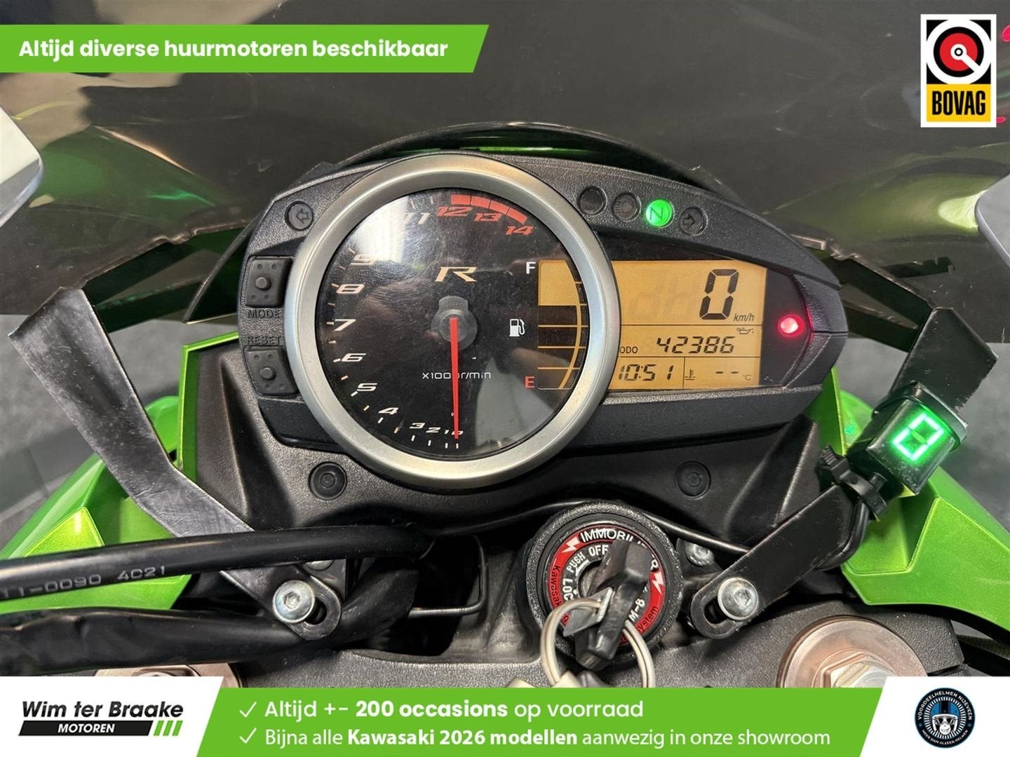 Kawasaki Z 750 R (bj 2011) 42,367 km, Motoren, 4 cilinders, Motorrijbewijs A, Bedrijf, Onbekend