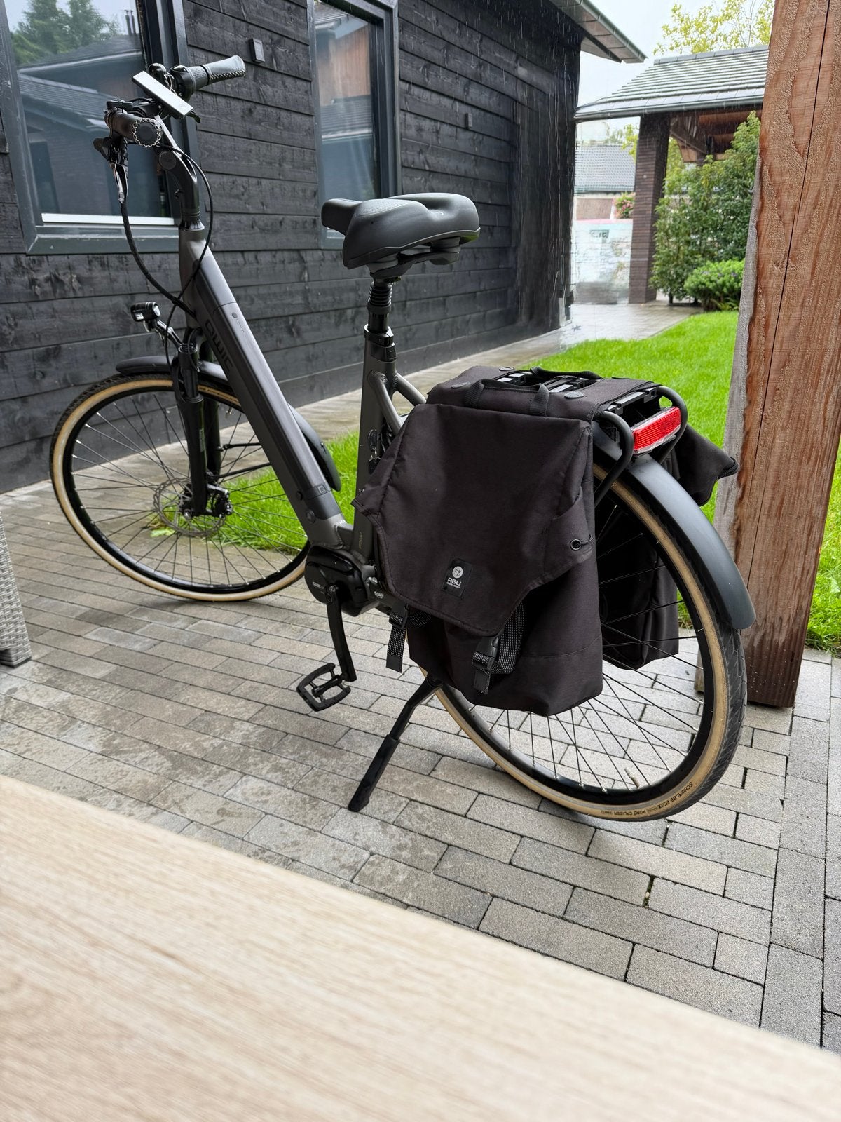 QWIC E-bike premium met lage kilometerstand, evt 2x!, Ophalen, Qwic, Zo goed als nieuw, 50 km per accu of meer