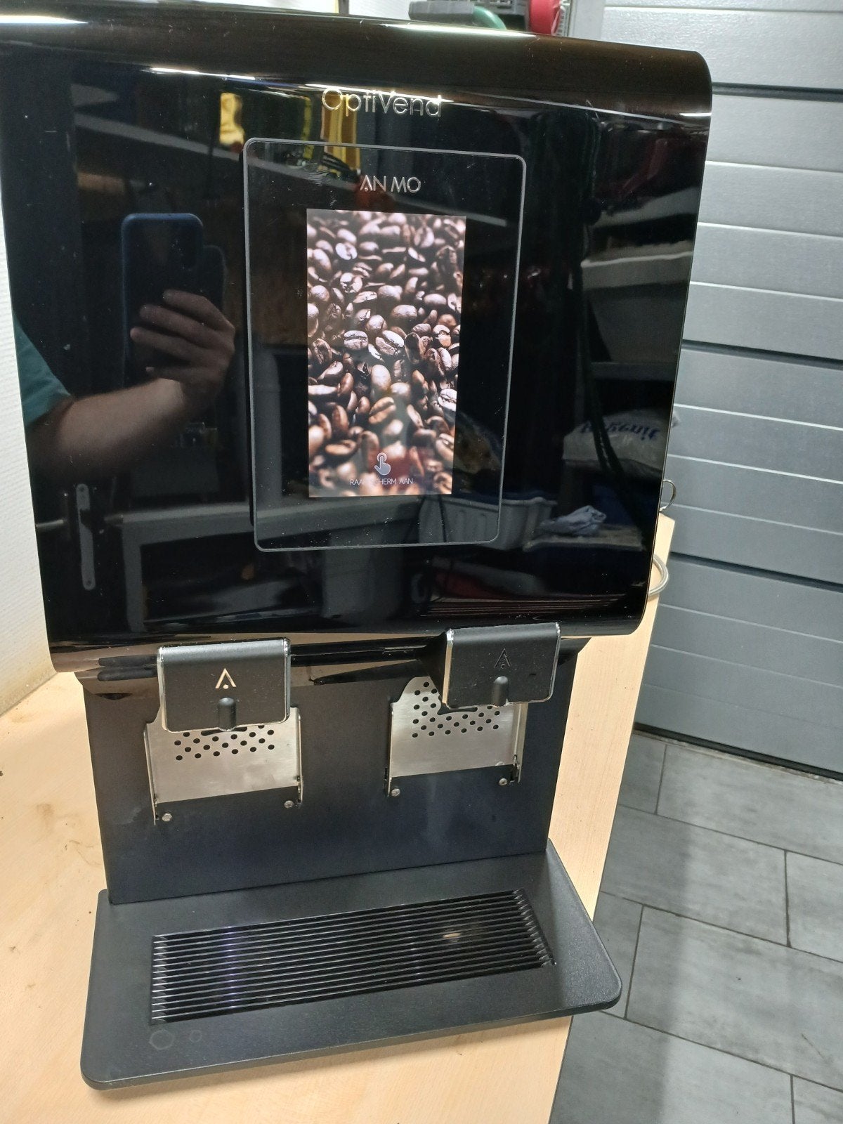 Animo OptiVend Koffiemachine - 230V/Krachtstroom, Gebruikt, Overige typen, 10 kopjes of meer, Koffiemachine