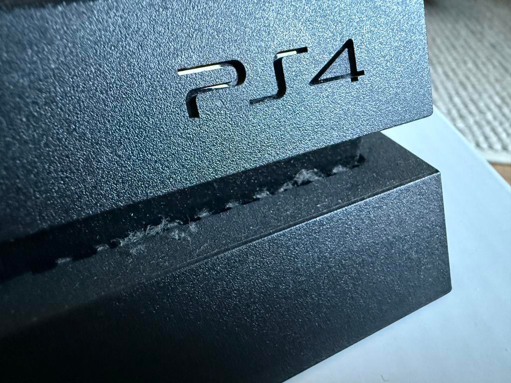 PlayStation 4 console, Spelcomputers en Games, Spelcomputers | Sony PlayStation 4, Ophalen of Verzenden, Gebruikt, Met 2 controllers