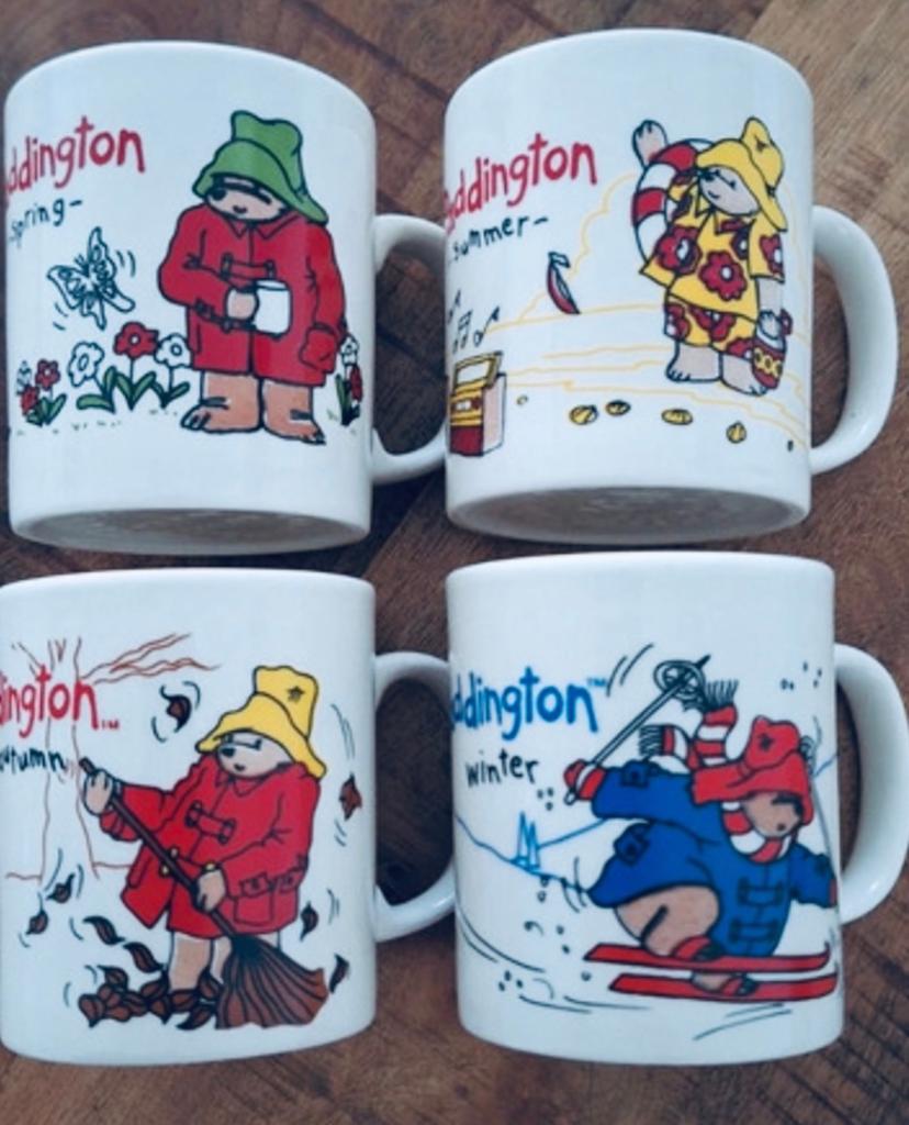 Douwe Egberts Beertje Paddington mokken, Huis en Inrichting, Keuken | Servies, Nieuw, Ophalen of Verzenden, Overige stijlen, Kop(pen) en/of Schotel(s)