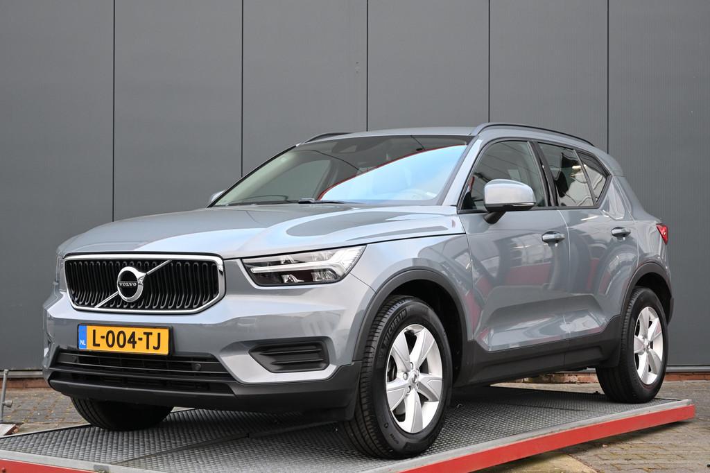 Volvo XC40 1.5 T2 Momentum Core trekhaak (bj 2021), Auto's, Volvo, Voorwielaandrijving, Stof, Gebruikt, Origineel Nederlands