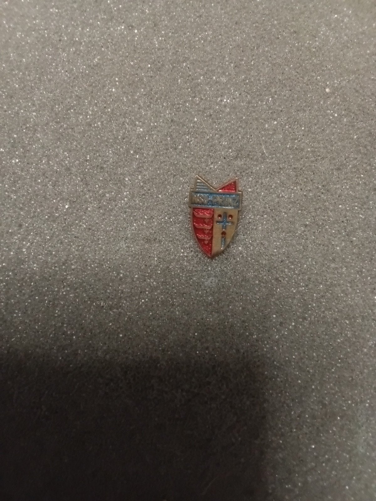 Geëmailleerd NSU Prinz speldje., Verzamelen, Speldjes, Pins en Buttons, Ophalen of Verzenden