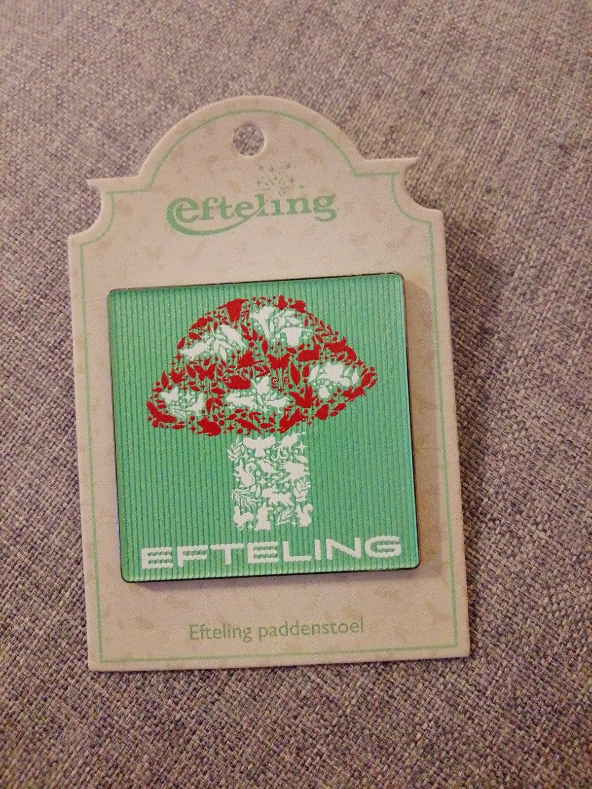 Efteling paddenstoel pin, Verzamelen, Efteling, Ophalen of Verzenden, Button of Speldje