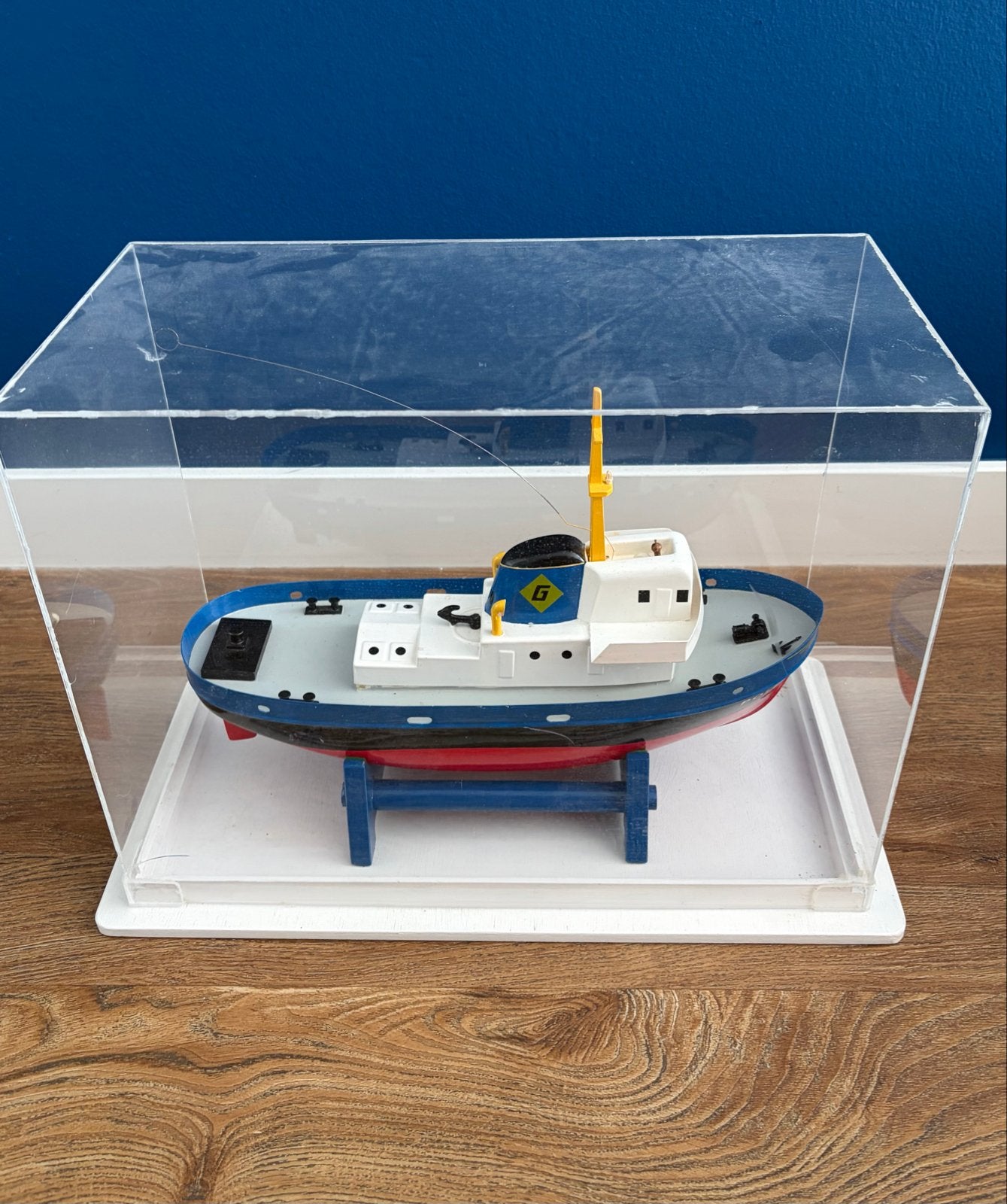 Vintage Graupner Pollux sleepboot modelboot met vitrine, Ophalen of Verzenden, Gebruikt, Overige merken