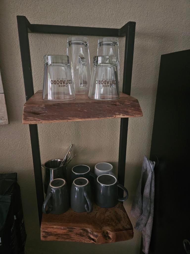 Industriële hangplanken voor kopjes, plantjes of decoratie, Ophalen, Zo goed als nieuw