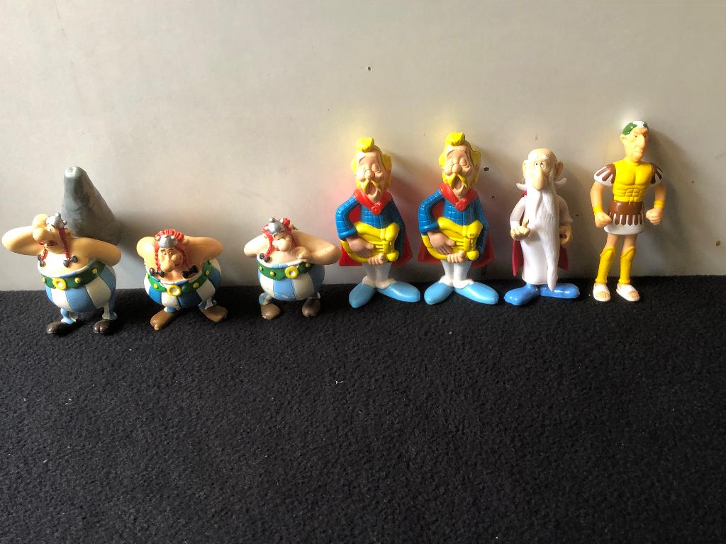 Zeven poppetjes uit de serie van Asterix en Obelix., Verzamelen, Poppetjes en Figuurtjes, Gebruikt, Ophalen of Verzenden