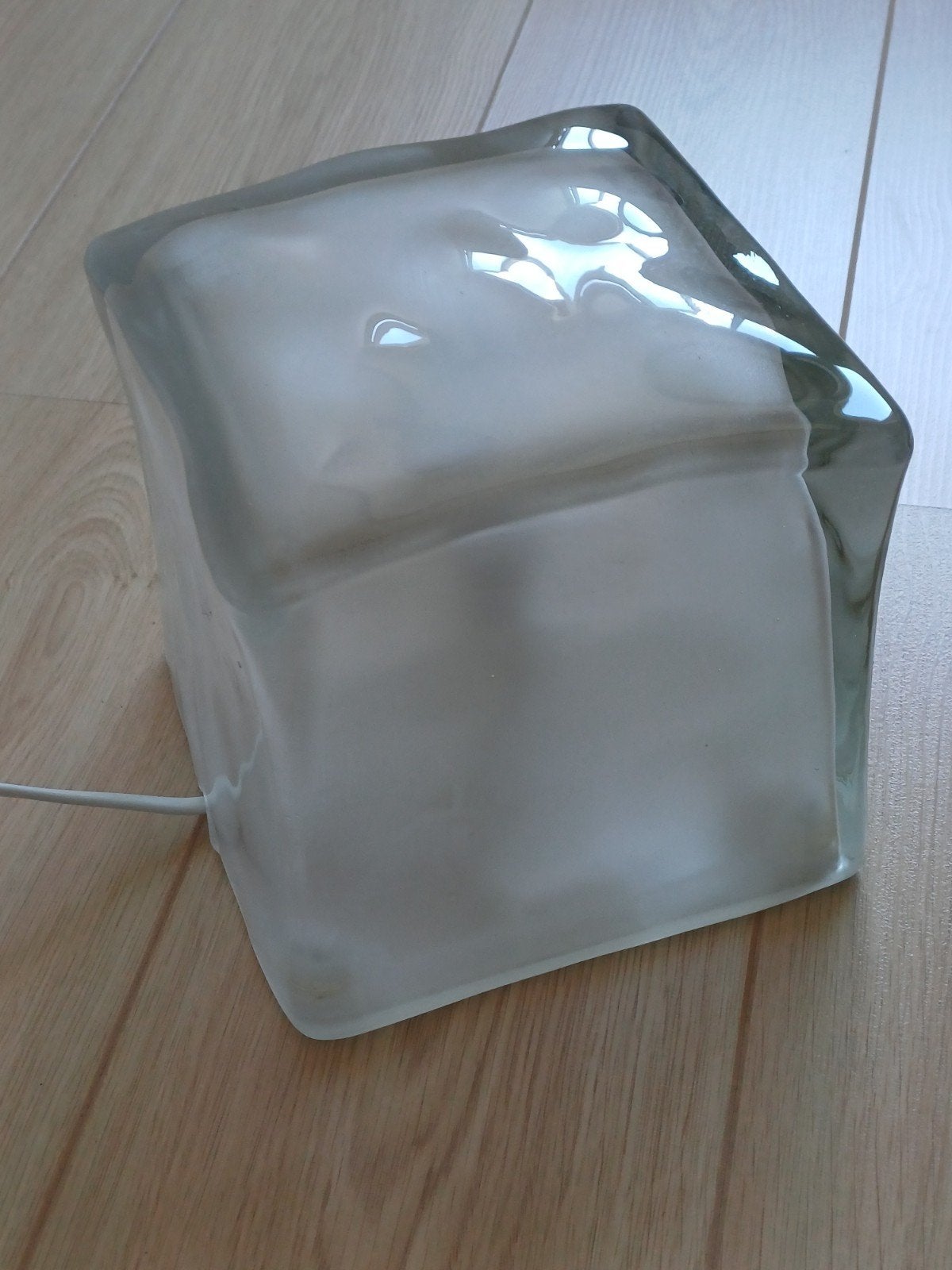Ironisch Ice Cube lampje van Ikea - Melkglas, Huis en Inrichting, Lampen | Overige, Verzenden