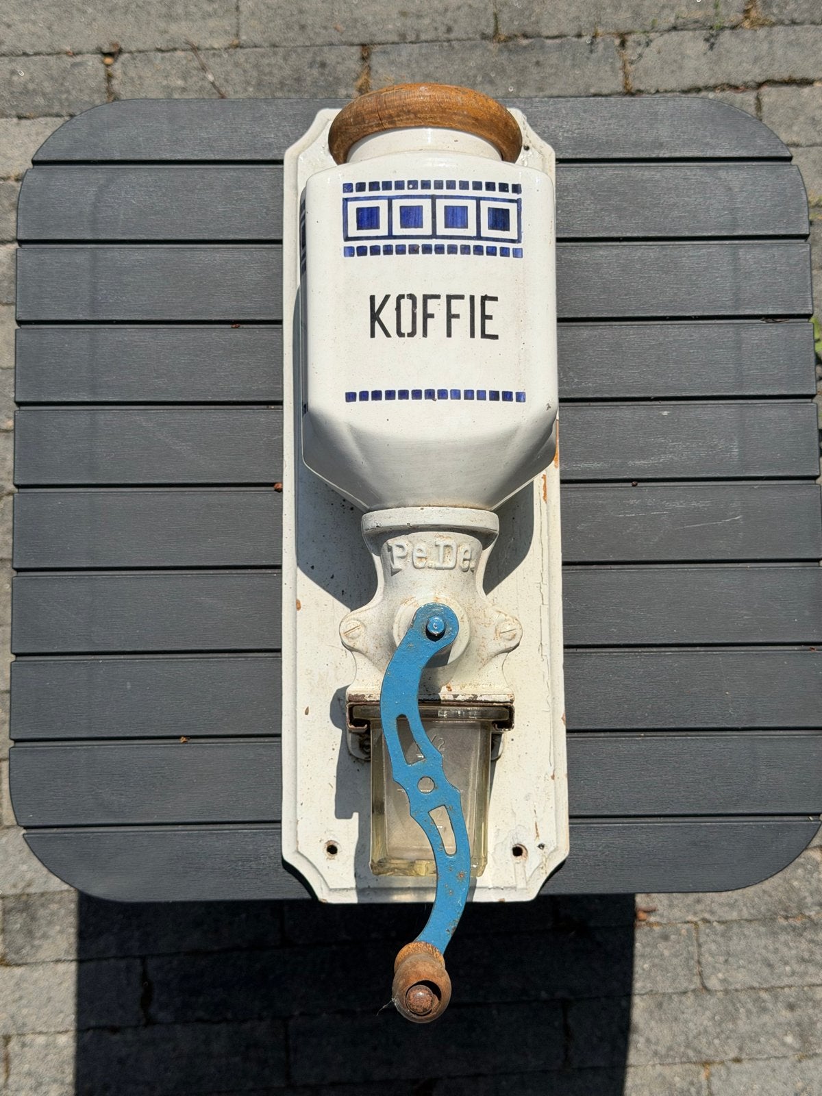 Antieke PeDe wandkoffiemolen - Wit met blauw decor, Ophalen of Verzenden
