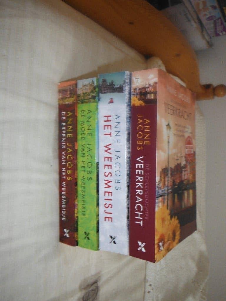 4 boeken van anne jacobs, Boeken, Ophalen, Zo goed als nieuw, Anne Jacobs
