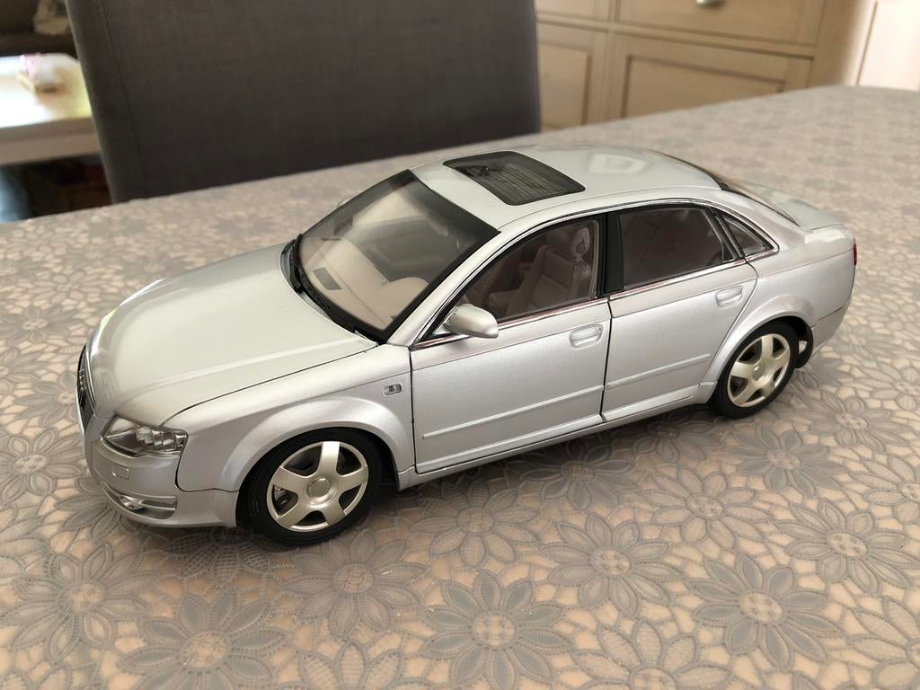 Paudi 1/18 Audi a4 limousine zeer mooi en zeer gedetailleerd, Ophalen, Zo goed als nieuw, Auto, Overige merken