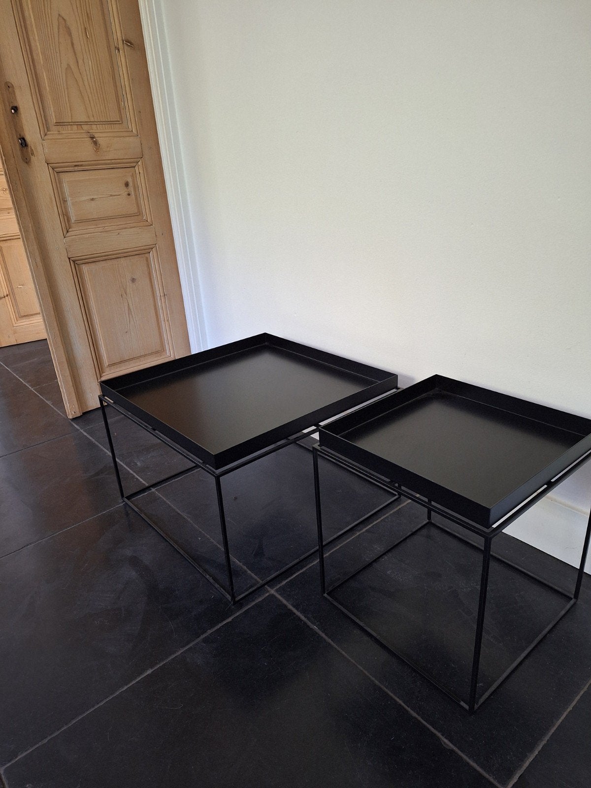 HAY Tray set (bijzet-) tafeltjes, Ophalen of Verzenden, Rond, Metaal of Aluminium, Minder dan 55 cm
