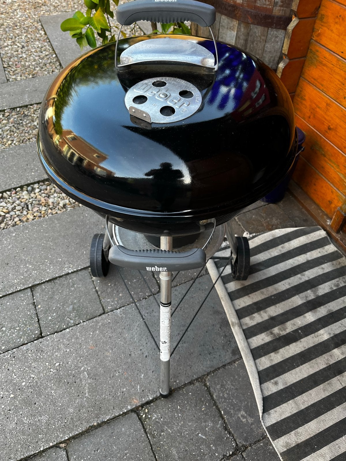 Weber Compact Kettle 47 cm BBQ - Zo goed als nieuw, Ophalen, Zo goed als nieuw