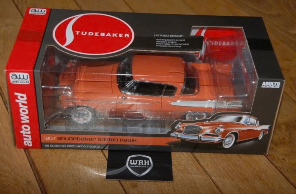 1:18 STUDEBAKER GOLDEN HAWK 1957 Autoworld in doos WRH, Verzenden, Zo goed als nieuw, Auto, Overige merken