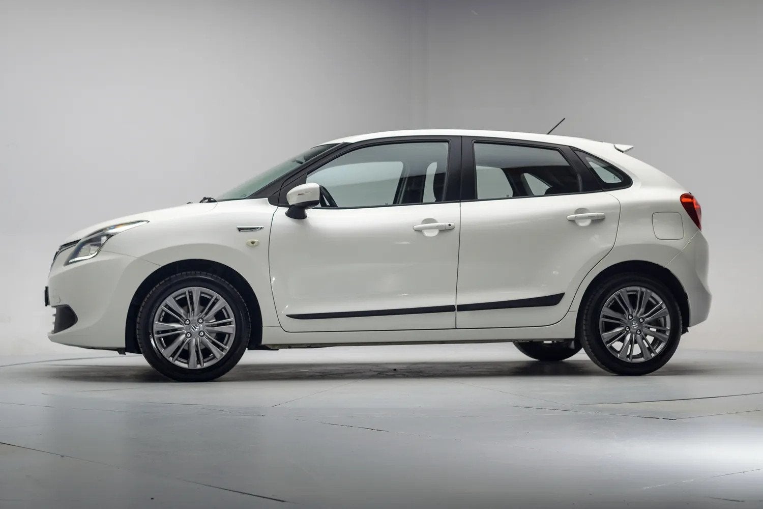 Suzuki Baleno 1.2 Exclusive [ Navi Camera Trekhaak ], Auto's, Suzuki, Gebruikt, 1242 cc, 4 cilinders, 840 kg