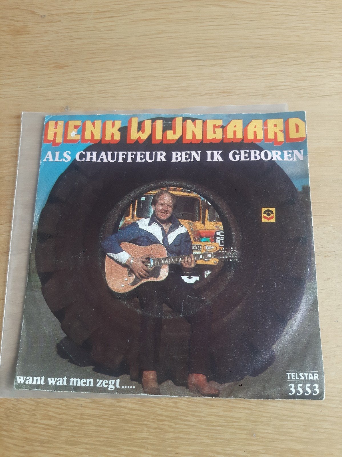 single van Henk Wijngaard., Ophalen of Verzenden