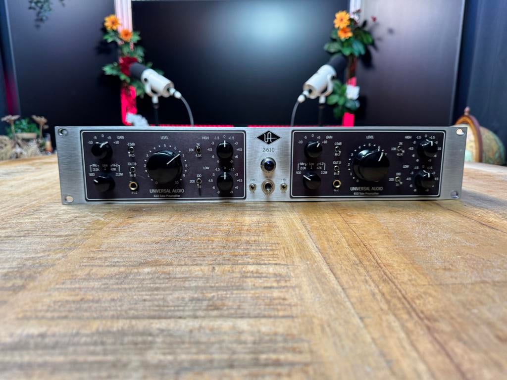 Universal Audio 2-610 Dual Channel Tube Preamp (2 stuks), Ophalen of Verzenden, Gebruikt, Audio