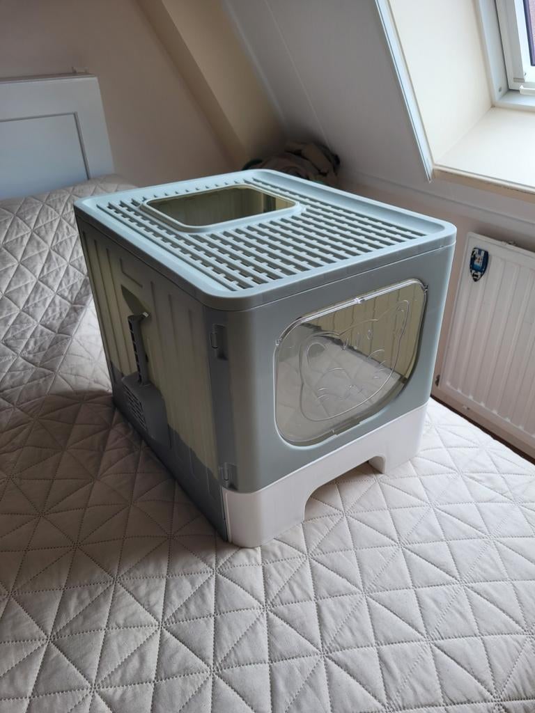 Demonteerbaar kattenbak, Ophalen, Zo goed als nieuw, Gesloten