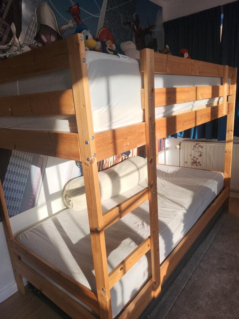 IKEA Mydal stapelbed - massief grenen zo goed als nieuw, Kinderen en Baby's, Kinderkamer | Stapelbedden en Hoogslapers, Ophalen