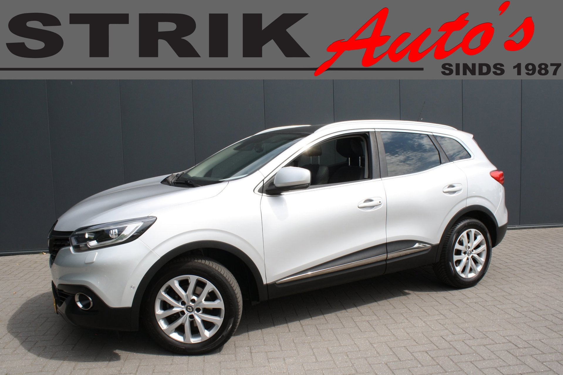 Renault Kadjar 1.5 dCi Intens - NAVIGATIE - PANORAMADAK- CAM, Auto's, Kadjar, Stof, Gebruikt, 4 cilinders