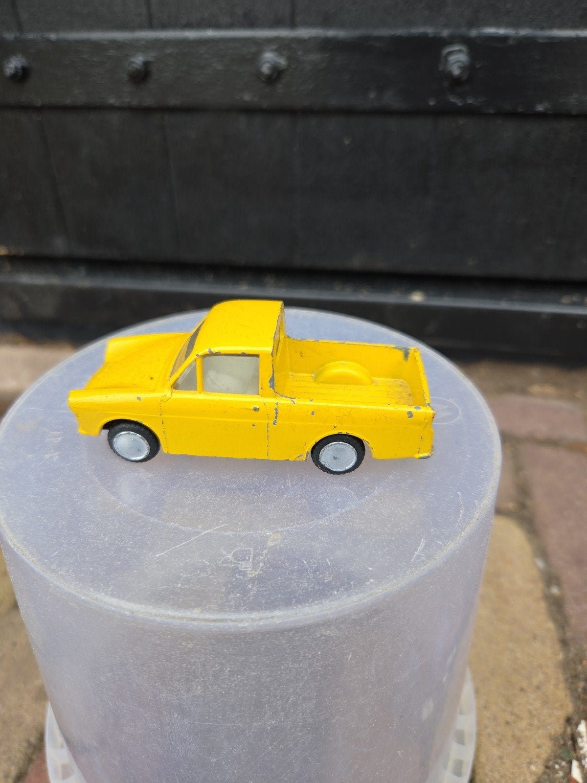 Vintage Lion Car Markmatic speelgoedauto - Geel, Ophalen, Gebruikt, Overige typen