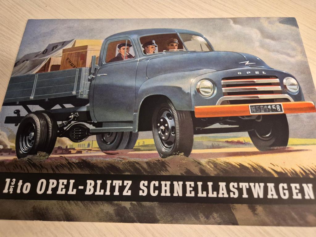 Jaren 40 Opel Blitz trucks vrachtwagens folder mooie staat, Boeken, Ophalen of Verzenden, Zo goed als nieuw, Opel
