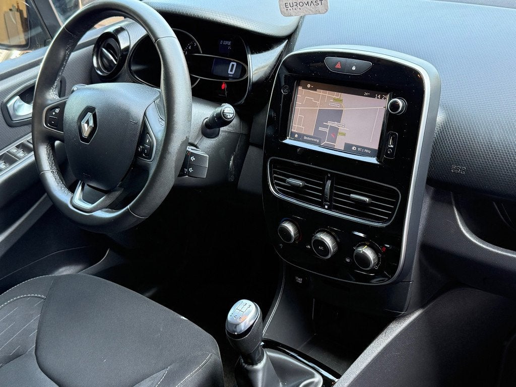 Renault Clio 0.9 TCe Limited Navi Cruise Pdc 5D Nieuwe Apk, Auto's, Renault, Voorwielaandrijving, 898 cc, Stof, Gebruikt