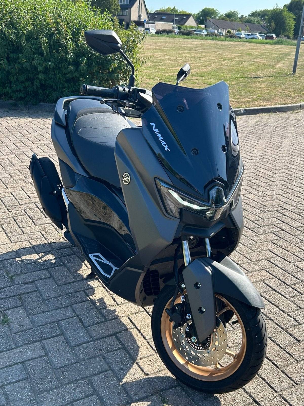 Yamaha Nmax 155 tech max 2026 1400km gereden als nieuw ., Scooter, Nieuw, Particulier, Minimaal motorrijbewijs A2