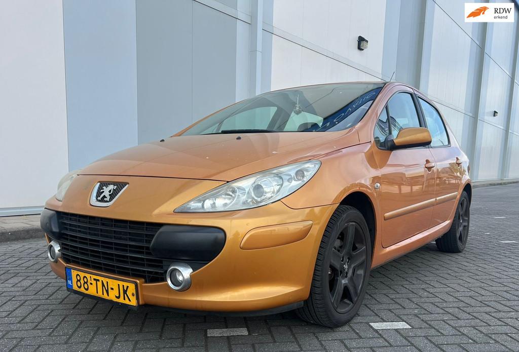 Peugeot 307 2.0-16V XSI CARPLAY NAVI CRUISE TREKHAAK, Auto's, Gebruikt, 1225 kg, Leder en Stof, Origineel Nederlands