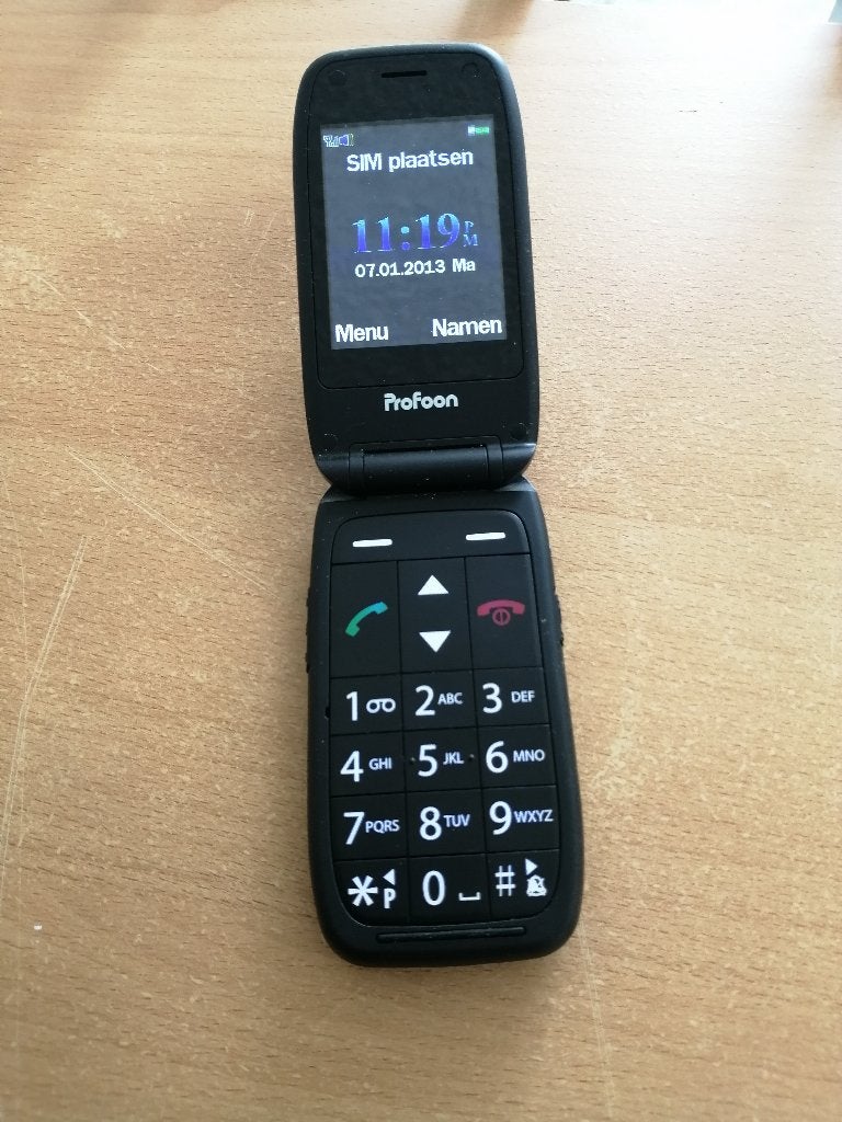 WEG=WEG!! PROFOON SENIOREN GSM MOBIELTJE FLIP PHONE KLAPTEL, Verzenden, Gebruikt, Minder dan 3 megapixel, Inklapmodel